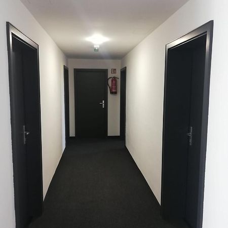 Hotel Zzzimple - Staffless & Self Check-In Pillig Esterno foto