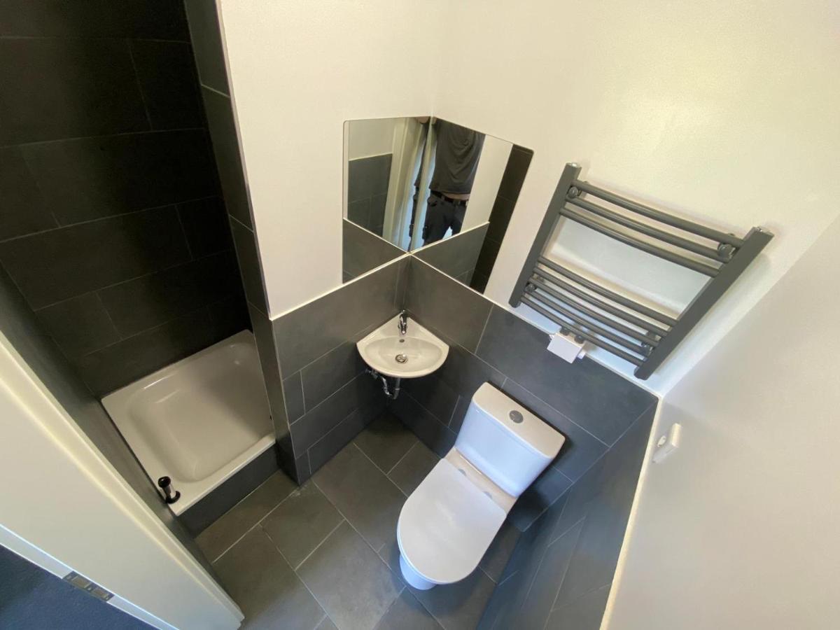 Hotel Zzzimple - Staffless & Self Check-In Pillig Esterno foto
