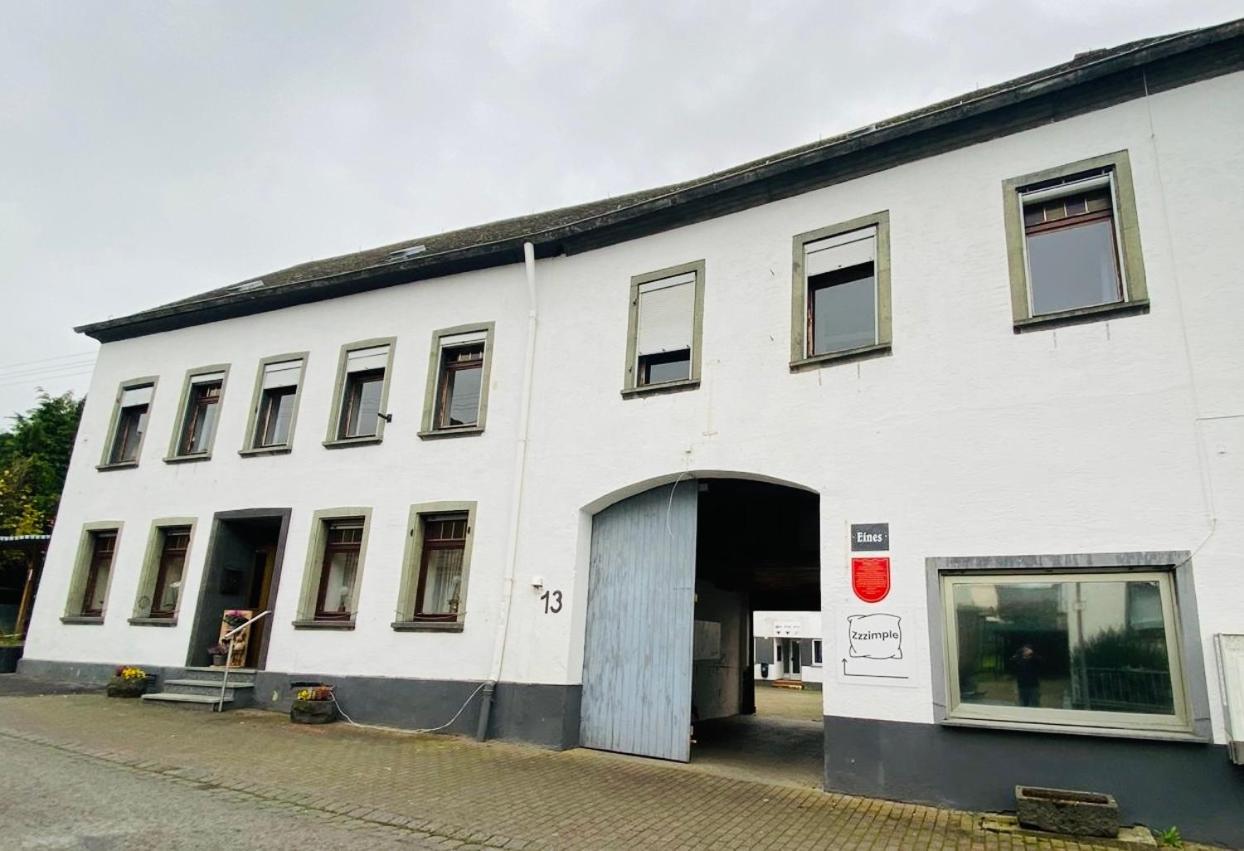 Hotel Zzzimple - Staffless & Self Check-In Pillig Esterno foto